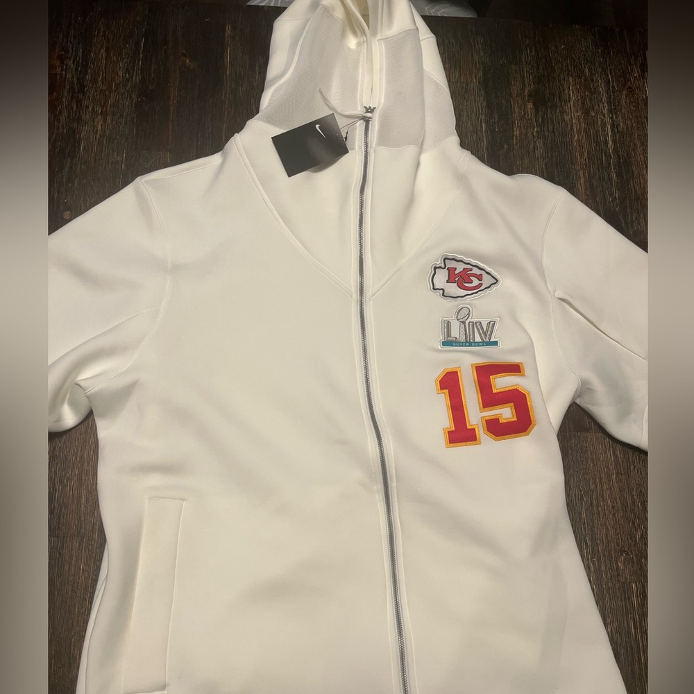 KC Super Bowl hoodie Mahomes On field